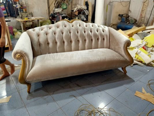 Ghế sofa kiểu dang cổ điển hấp dẫn