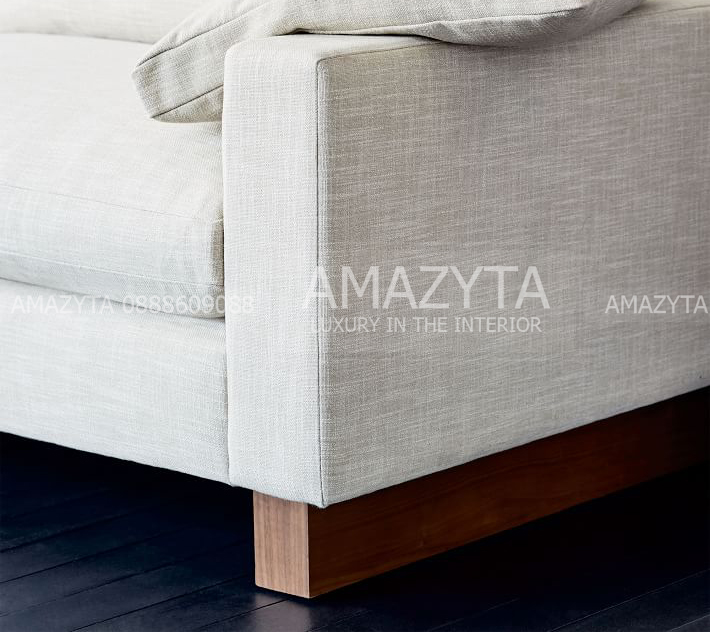 Chân ghế sofa chữ U được làm bằng gỗ chắc chắn