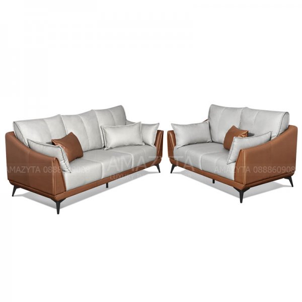 Set sofa gồm hai chiếc ghế kích thước khác nhau
