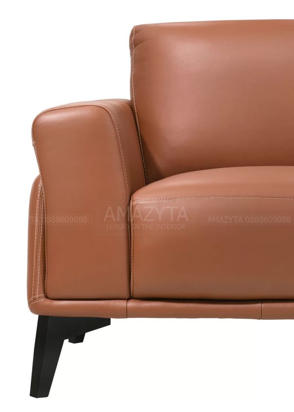 Chân ghế được làm từ kim loại mạ chắc chắn