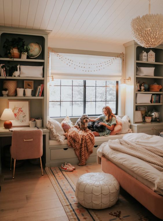Phòng ngủ với ánh sáng ấm áp, mềm mại